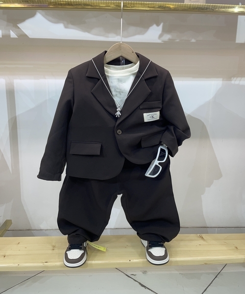 کت شلوار اسپرت